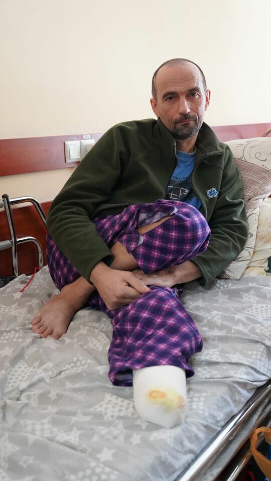 2023年2月19日、バタフライ地雷で足を失ったウクライナの男性