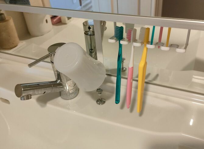 歯ブラシでも「吊るす収納」が登場した