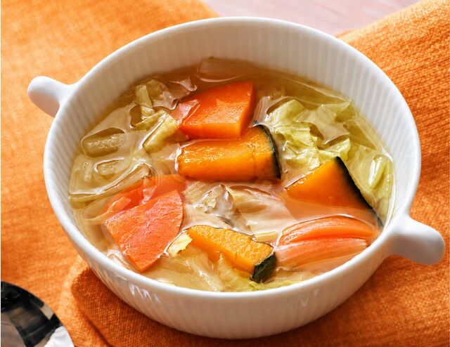 塩なしの野菜スープで体の調子を整える