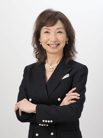 「相手よりも少しフォーマルなドレスコードを保ち、ジャストサイズで清潔感があると見られれば、信頼できる人という印象をもってもらいやすいです」と語る三好凛佳さん。