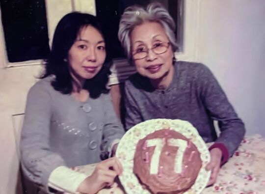 博子さん卒寿のお祝い。夕湖さんファミリーもロンドンから駆け付けた。