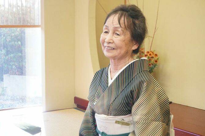名鉄グランドホテル内レストラン「四季」で働く本田正枝さん（85）