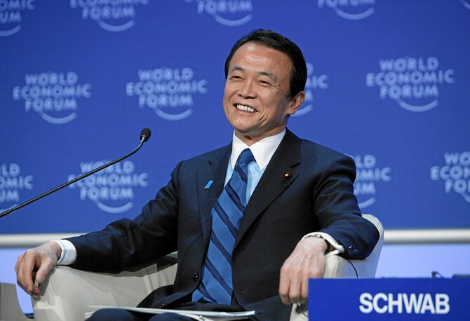 首相当時、ダボス会議に出席した麻生太郎氏（2009年）