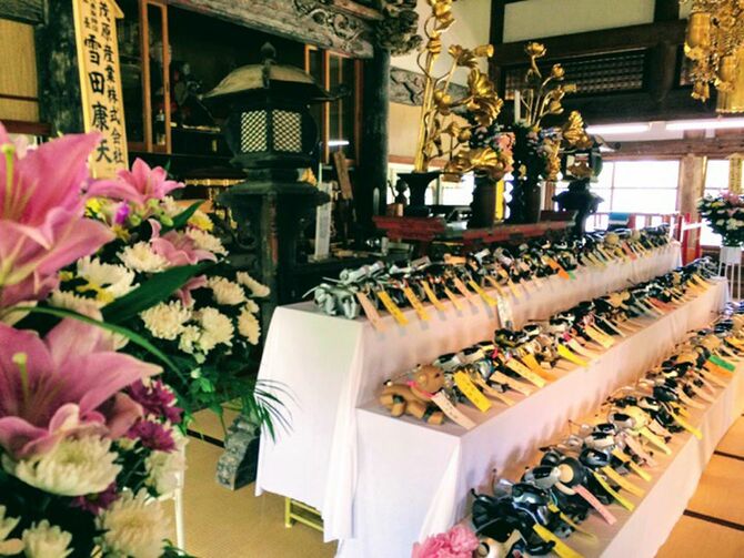 千葉県内の日蓮宗寺院で実施されているAIBOの葬式