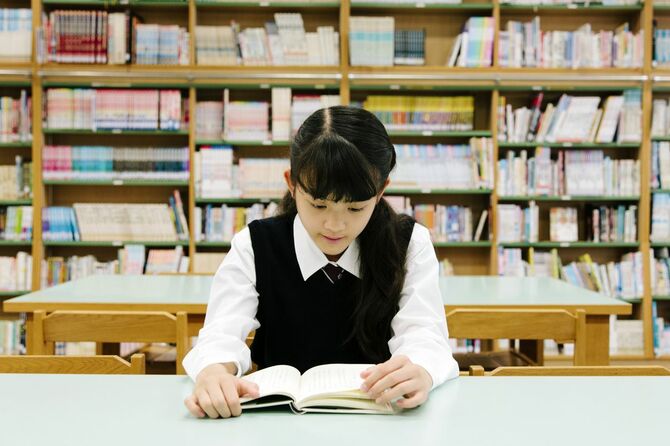日本の学校の図書館