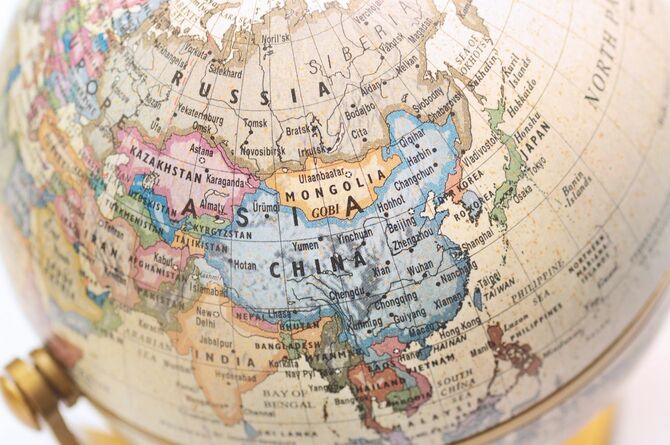 地球儀上のアジア