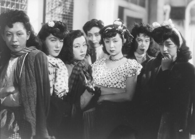 田中絹代ら女優たちが「パンパン」を演じた映画『夜の女たち』1948年