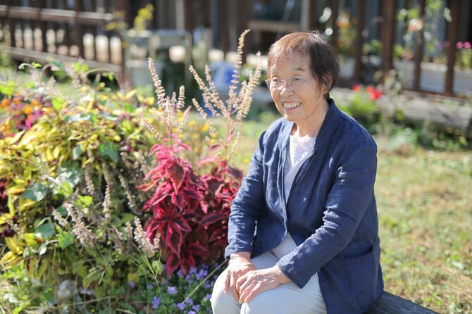 83歳の今も現役で活躍する訪問看護師・江森けさ子さん。「命のありがたさを痛感。だからこそ、みんなに大事にされながら旅立てる環境をつくってあげたい」