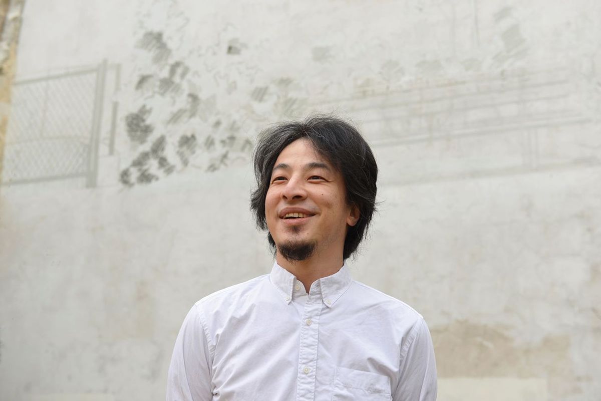 海外で深夜に両替が必要になった｣ひろゆきがフィリピンのコンビニで