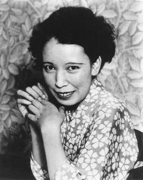32歳のころの宇野千代、1930年9月12日