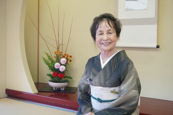 週4勤務の本田さんは週に2回は友人と飲みに行くという