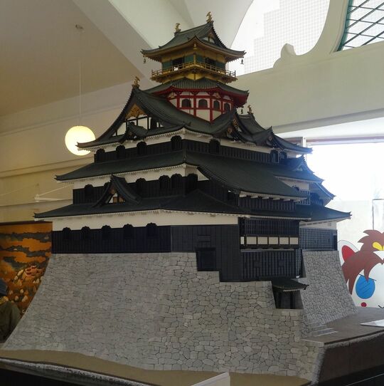 安土城天主復元モデル20分の1スケール（内藤昌監修／安土城郭資料館）