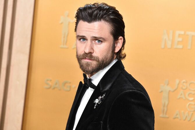 「ばけばけ」（NHK）でラフカディオ・ハーンをモデルにしたヘブンを演じたトミー・バストウ