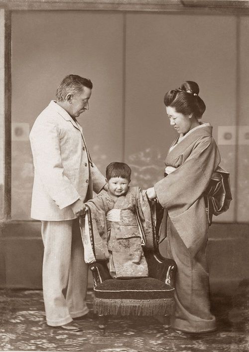 結婚したセツとラフカディオ・ハーン、長男の一雄