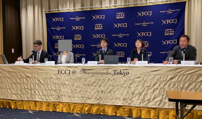 女性検事や顧問弁護士らによる記者会見、2025年5月21日、日本外国特派員協会（FCCJ）