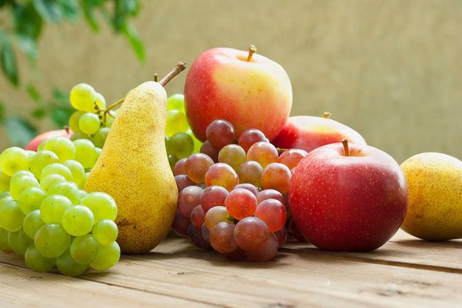 リンゴ、梨、ブドウ