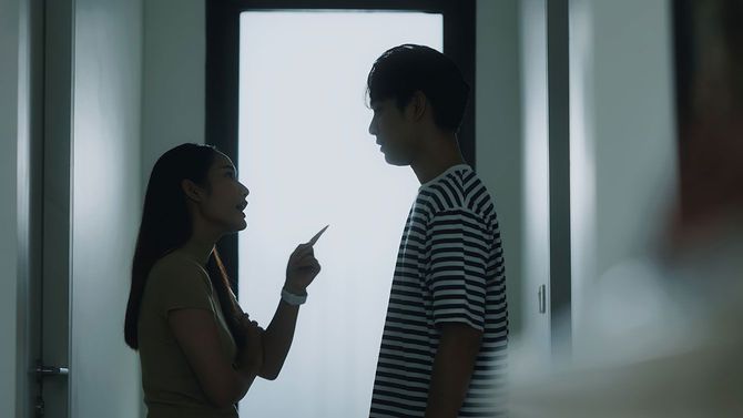 男性に指図する女性