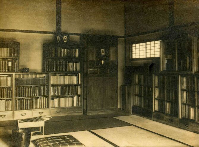 東京・大久保の家の書斎