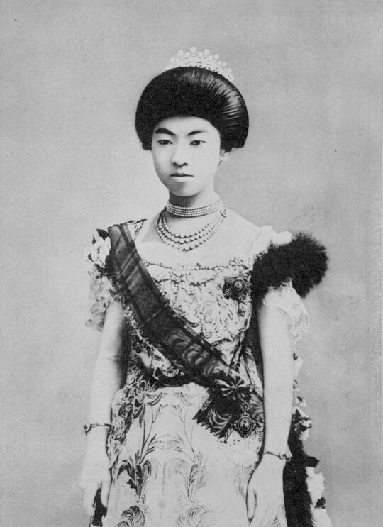 貞明皇后の公式肖像