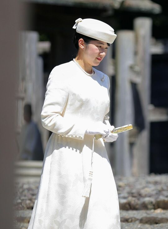 伊勢神宮の内宮を参拝される愛子さま＝2026年8月2日、三重県伊勢市