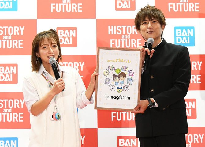 辻希美、杉浦太陽夫妻。2022年の東京おもちゃショーで。2022年6月16日