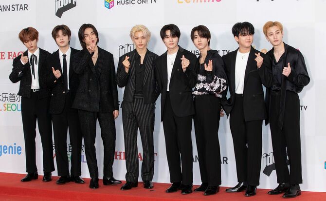 韓国の男性アイドルグループ・ストレイ・キッズが10月10日、韓国・仁川で開催された「2023 The Fact Music Awards」のレッドカーペットに登場（2023年10月10日、韓国・仁川）