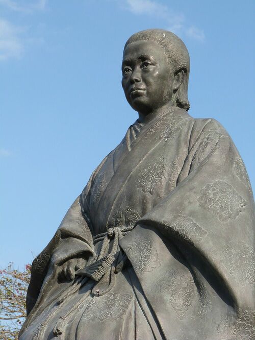 鹿児島市の篤姫像