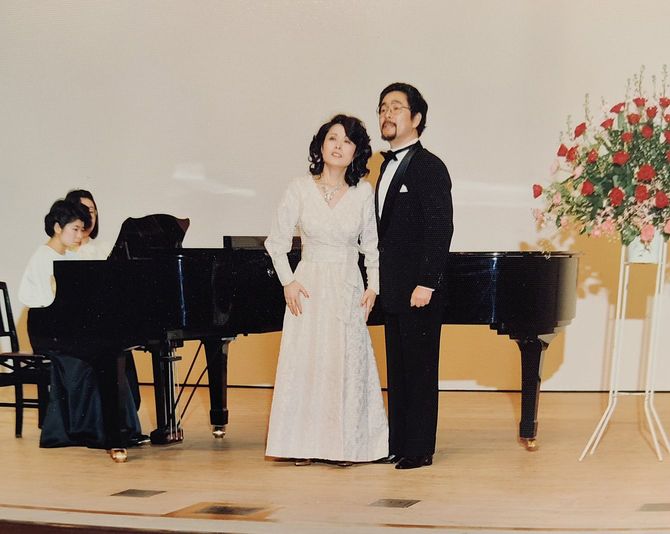 みべ音楽院設立後、札幌にて開催された夫・勲さんとのジョイント・コンサート。1986年。