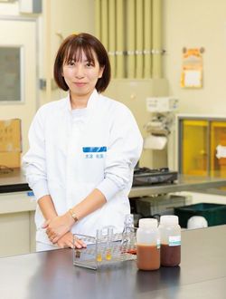 亀田製菓 食品事業本部 お米研究所 新領域開拓チーム 木津有美さん