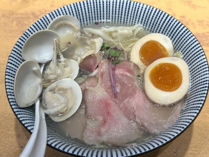 『貝だし麺 きた田』の蛤らぁ麺特製