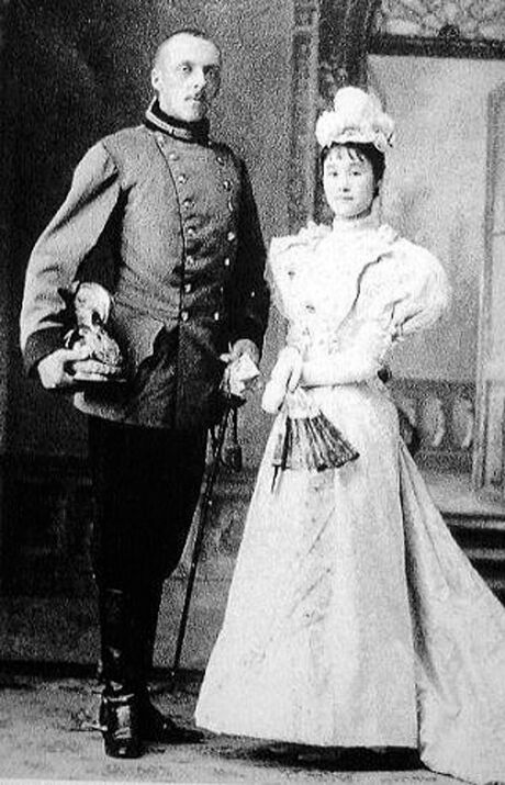 ハインリヒ・クーデンホーフ＝カレルギーと妻の青山みつ